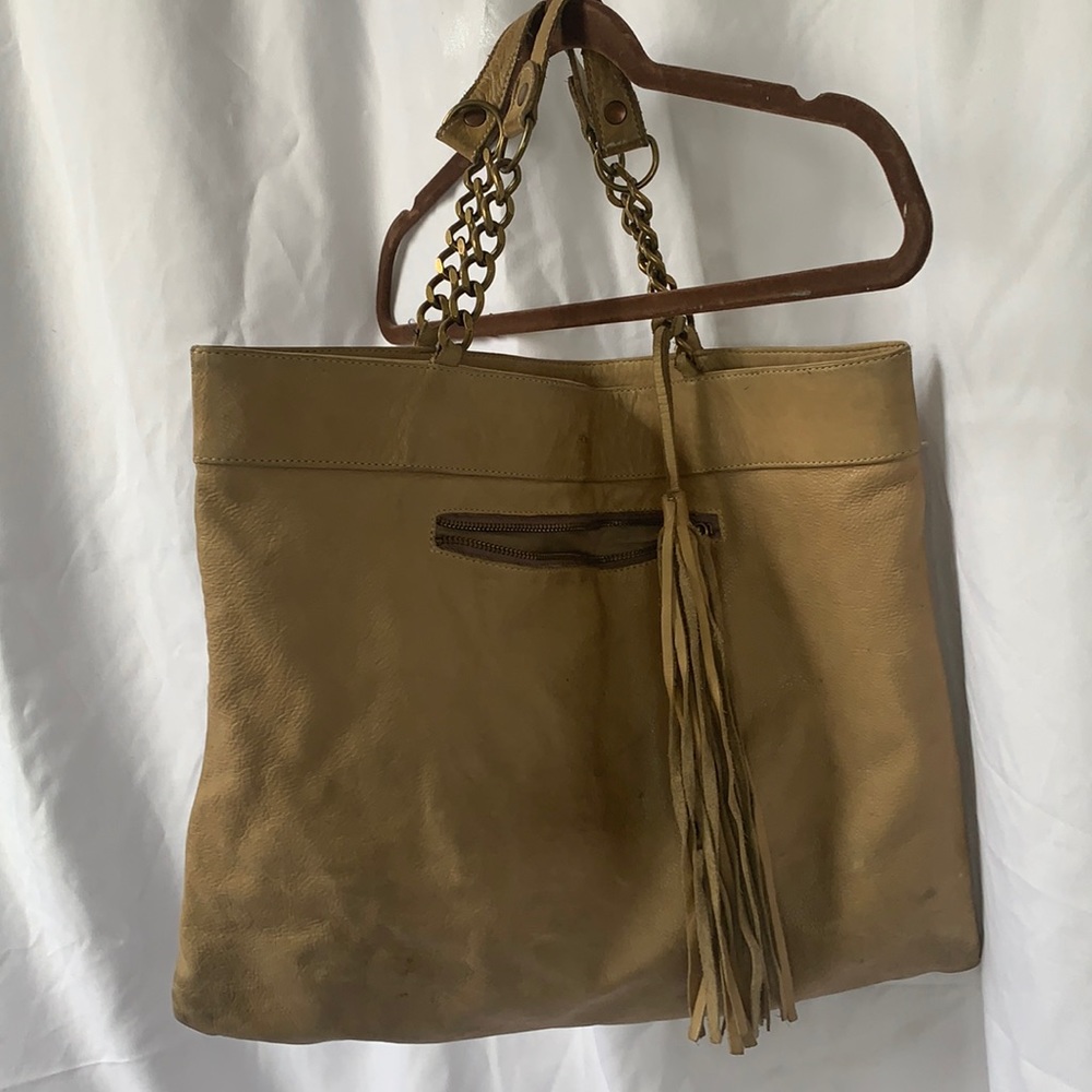 Vintage leather bag with fringe